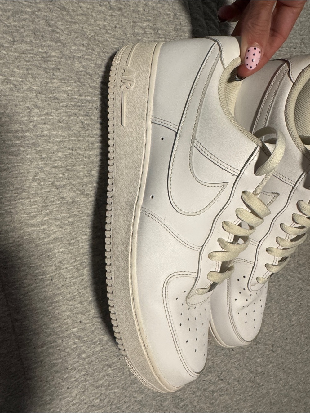 Nike Men's White Leather Low-Top Sneakers